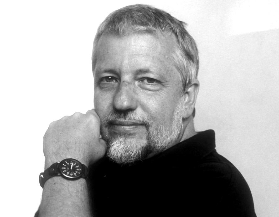 Dan Simmons